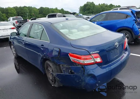 2010 Toyota Camry z USA, uszkodzony, nr VIN 4T1BF3EK1AU548033